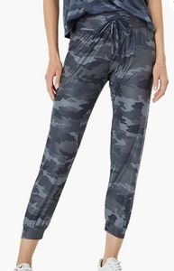 NWOT Beyond Yoga Lounge Around Joggers